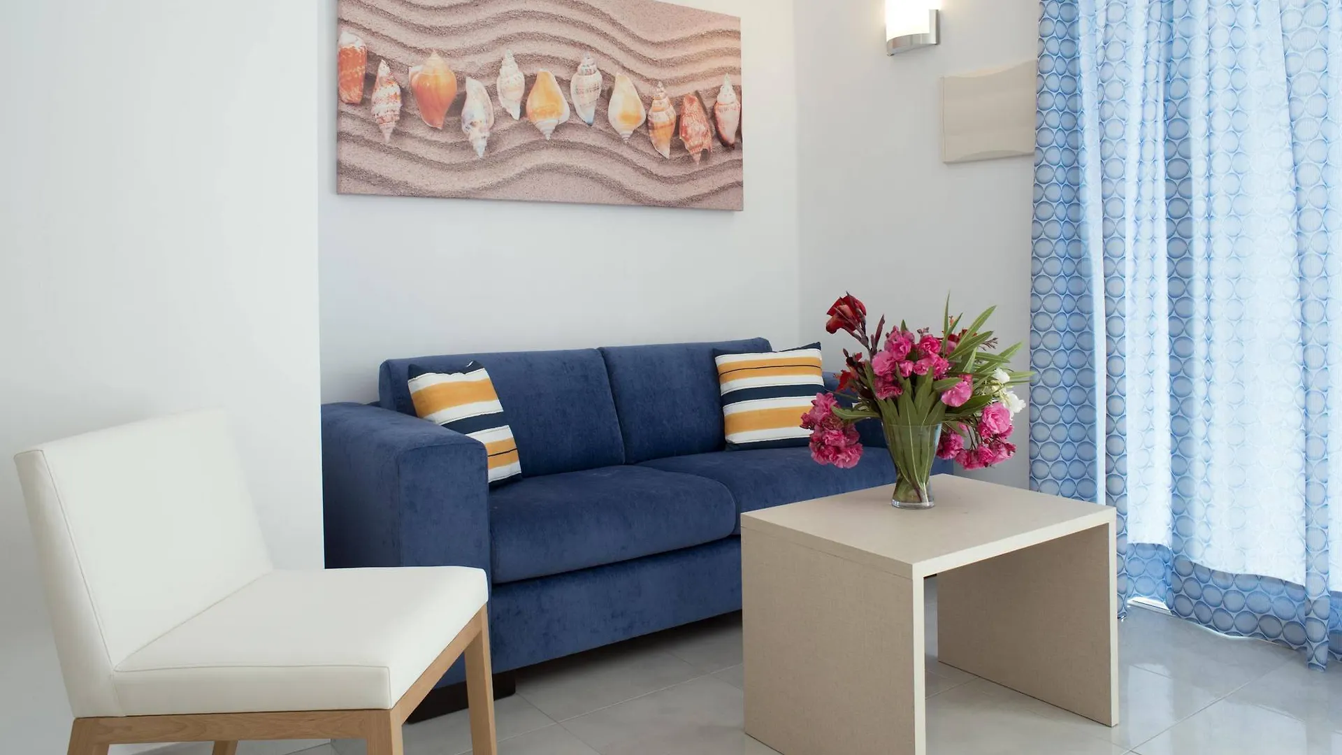 ***** Hotel Apartamentos Oasis The Home Colletion Puerto del Carmen  España